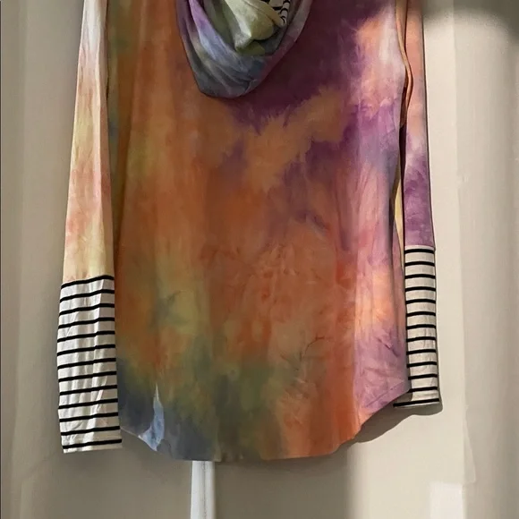BiBi Multicolor Tie-Dye Hoodie Blouse - Picture 9 of 9